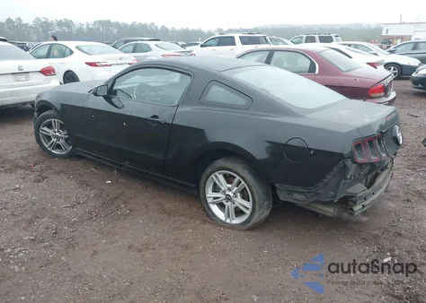 2013 Ford Mustang V6 z USA, uszkodzony, nr VIN 1ZVBP8AM7D5207365